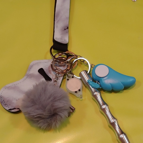 Keychains - Picture 4 of 4